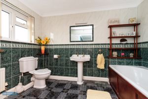 En-Suite Bathroom- click for photo gallery